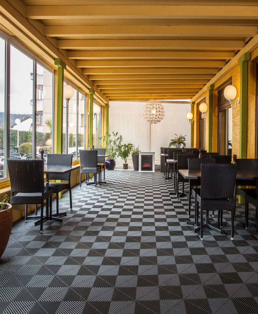 Terrasse et Espace fumeur Audaellikon